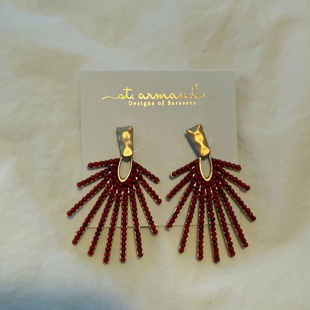 St. Armand’s Sunburst Earrings Coral